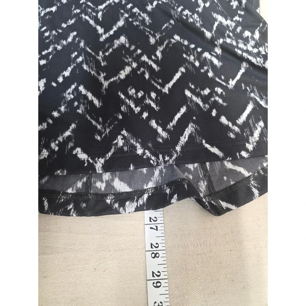 The‎ North Face Womens Black White Chevron Ikat Print Active T-Shirt Size L - Picture 6 of 6